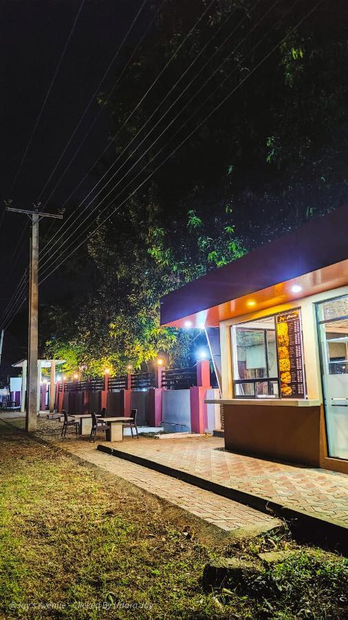 Jay'S Avenue Otel Udawalawe Dış mekan fotoğraf