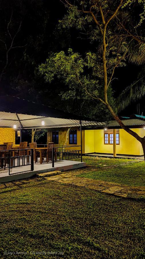 Jay'S Avenue Otel Udawalawe Dış mekan fotoğraf