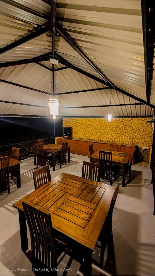 Jay'S Avenue Otel Udawalawe Dış mekan fotoğraf